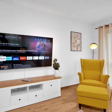 Inhome Parken - Kueche - Tv - Terrasse - Balkon شقة كْرايلتْسهايم