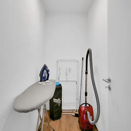 Inhome Parken - Kueche - Tv - Terrasse - Balkon 아파트
