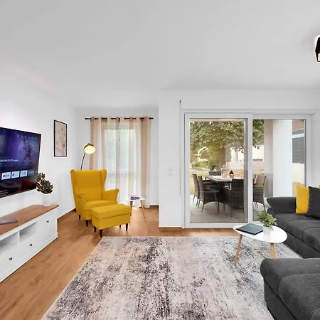 Inhome Parken - Kueche - Tv - Terrasse - Balkon شقة كْرايلتْسهايم