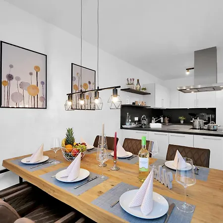 Inhome Parken - Kueche - Tv - Terrasse - Balkon *