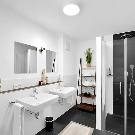 Inhome Parken - Kueche - Tv - Terrasse - Balkon * كْرايلتْسهايم