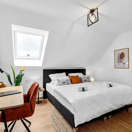 Inhome Parken - Kueche - Tv - Terrasse - Balkon *