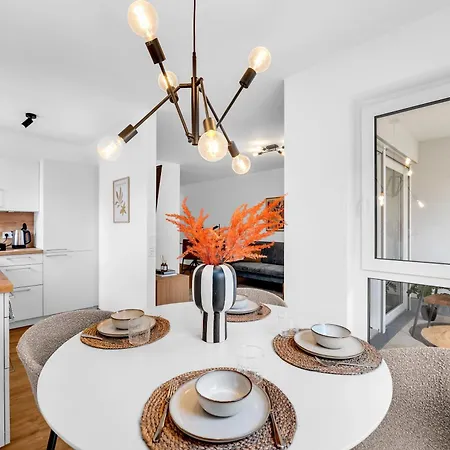 Inhome Parken - Kueche - Tv - Terrasse - Balkon كْرايلتْسهايم