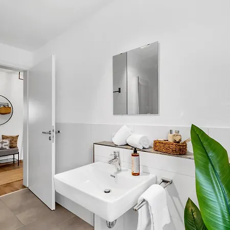 Inhome Parken - Kueche - Tv - Terrasse - Balkon كْرايلتْسهايم